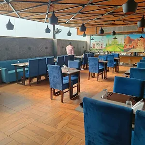 Hotel Square, India, Agra (Uttar Pradesh)